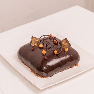 Chocolate Praline Cake (1kg)